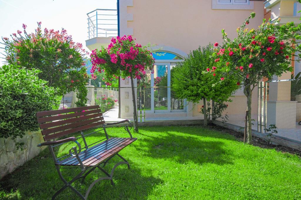 Villa Dragana Budva Phòng bức ảnh